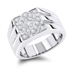 14K White Gold Designer Diamond Ring 0.65ct