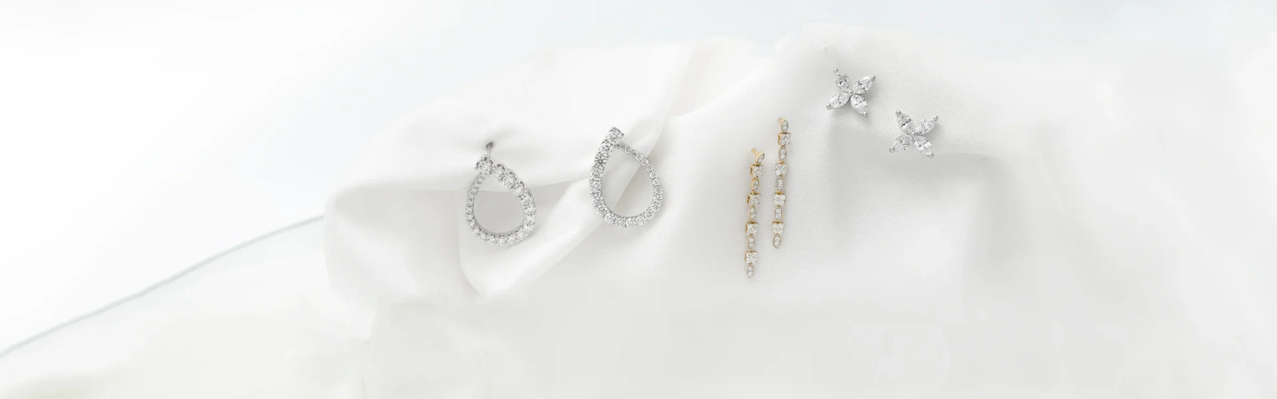 Front Page -Jewelry Sales Store Diamond Earrings Studs Collection Banner 3200x1000 3 scaled